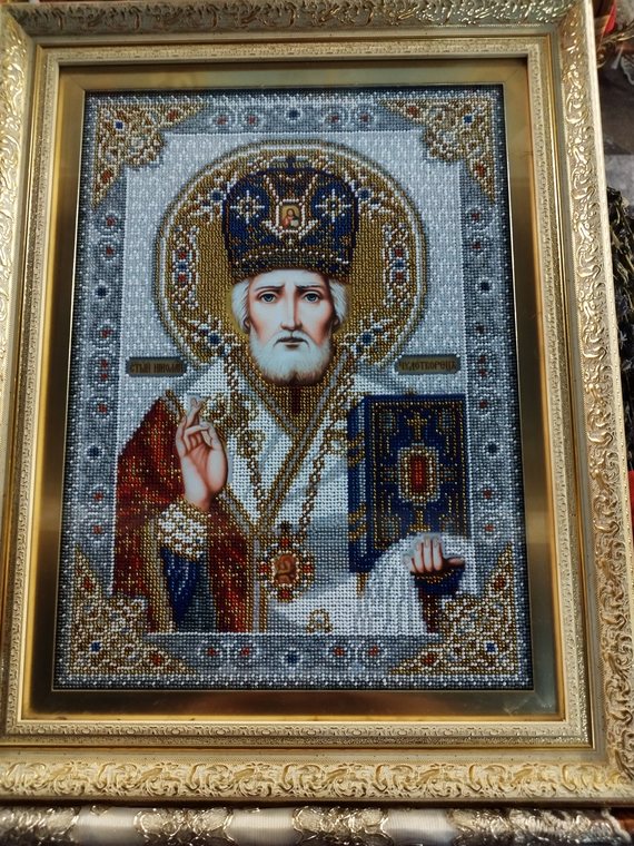 Icoana Sfântului Nicolae, brodată cu mărgele